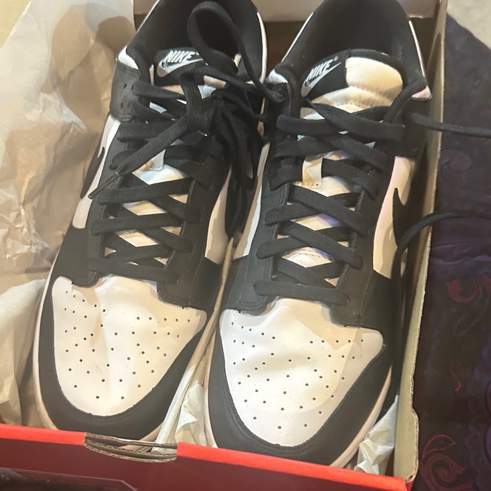 Nike Black and White Athletic Shoes